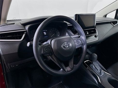 Used 2024 Toyota Corolla LE image 9