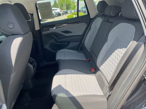 Certified 2025 Volkswagen Tiguan S FWD image 29