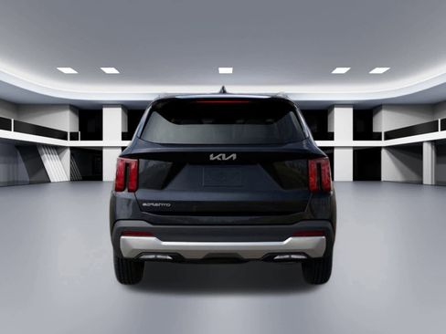 New 2025 Kia Sorento S image 5