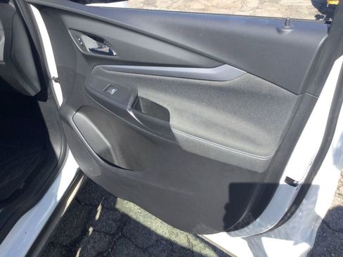 Used 2023 Chevrolet Bolt EUV LT w/ Comfort Package image 25