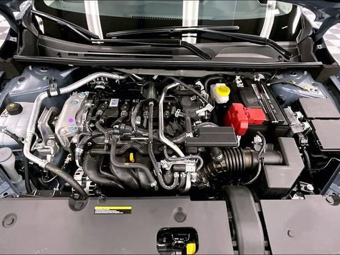 New 2025 Nissan Sentra SR w/ SR Premium Package FWD image 12
