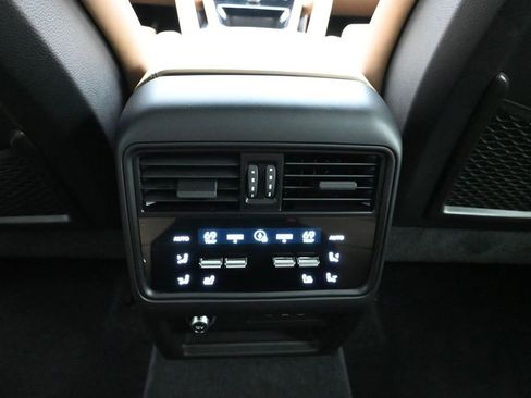 Certified 2024 Porsche Cayenne S AWD/4WD image 18