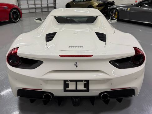 Used 2019 Ferrari 488 Spider RWD image 22