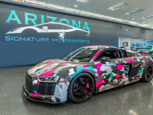 Used 2017 Audi R8 V10 plus image 1