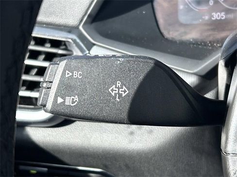 Used 2023 BMW X6 xDrive40i w/ Premium Package image 31