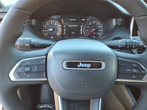 New 2026 Jeep Compass Latitude image 12