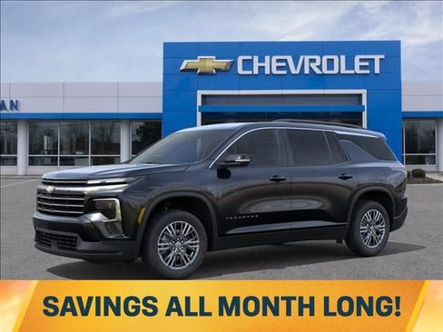 New 2026 Chevrolet Traverse LT w/ Driver Confidence Package AWD/4WD image 2