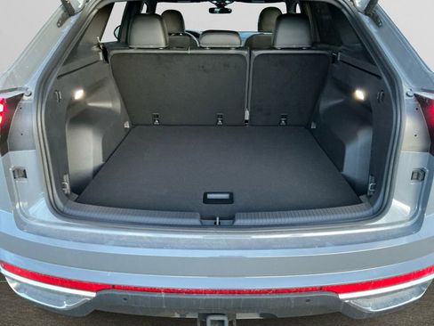 New 2025 Volkswagen Atlas Cross Sport SEL image 18