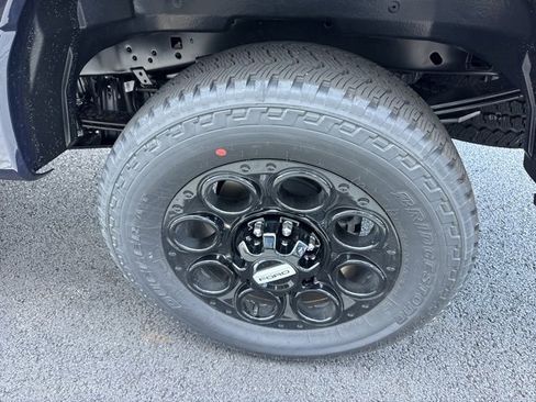 New 2025 Ford F250 Lariat w/ Lariat Ultimate Package image 6