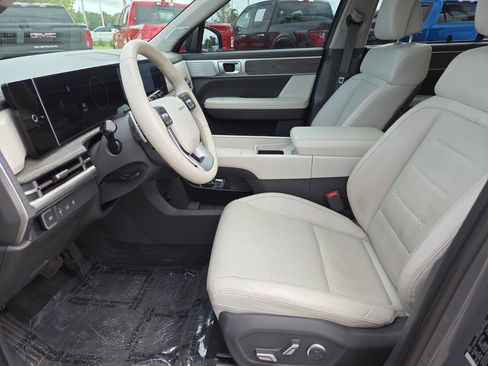 Used 2024 Hyundai Santa Fe Limited image 25