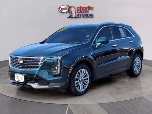 Used 2025 Cadillac XT4 Premium Luxury w/ Technology Package FWD image 1