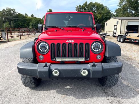 Used 2018 Jeep Wrangler Unlimited Sport S image 8