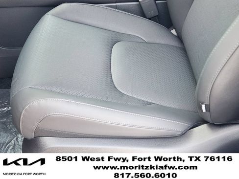 New 2027 Kia Carnival SX Prestige FWD image 17
