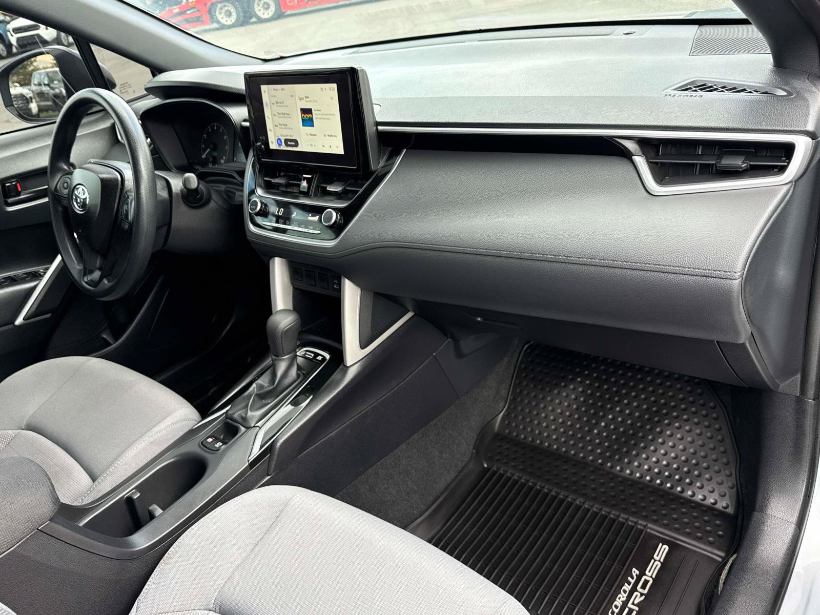 Used 2025 Toyota Corolla Cross AWD Hybrid image 18