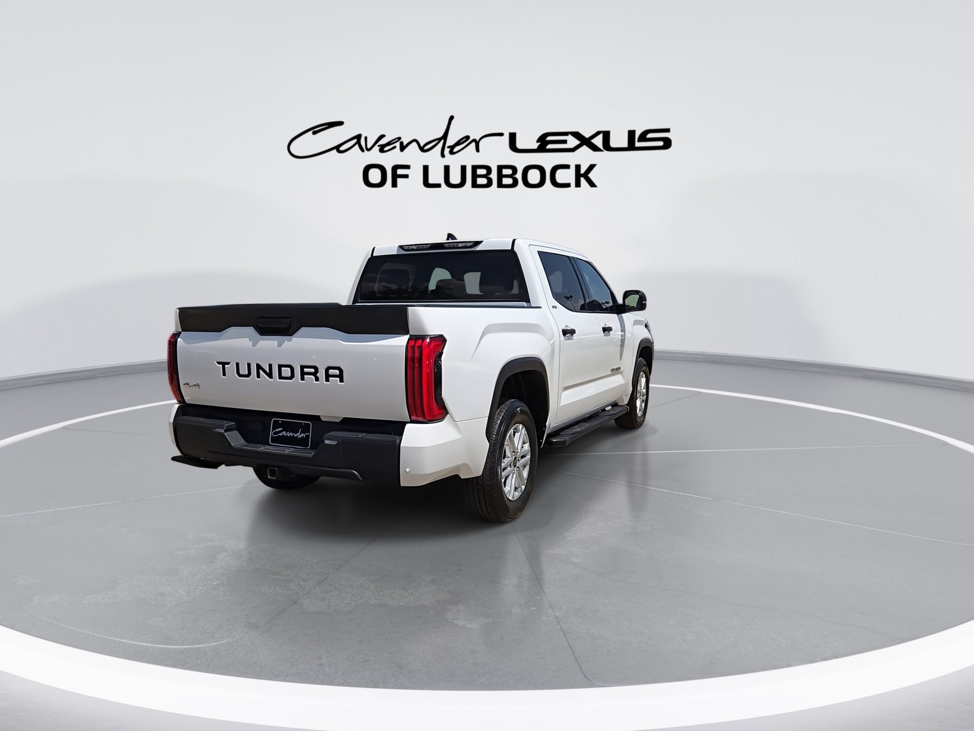 Used 2023 Toyota Tundra SR5 w/ SR5 Convenience Package AWD/4WD image 8