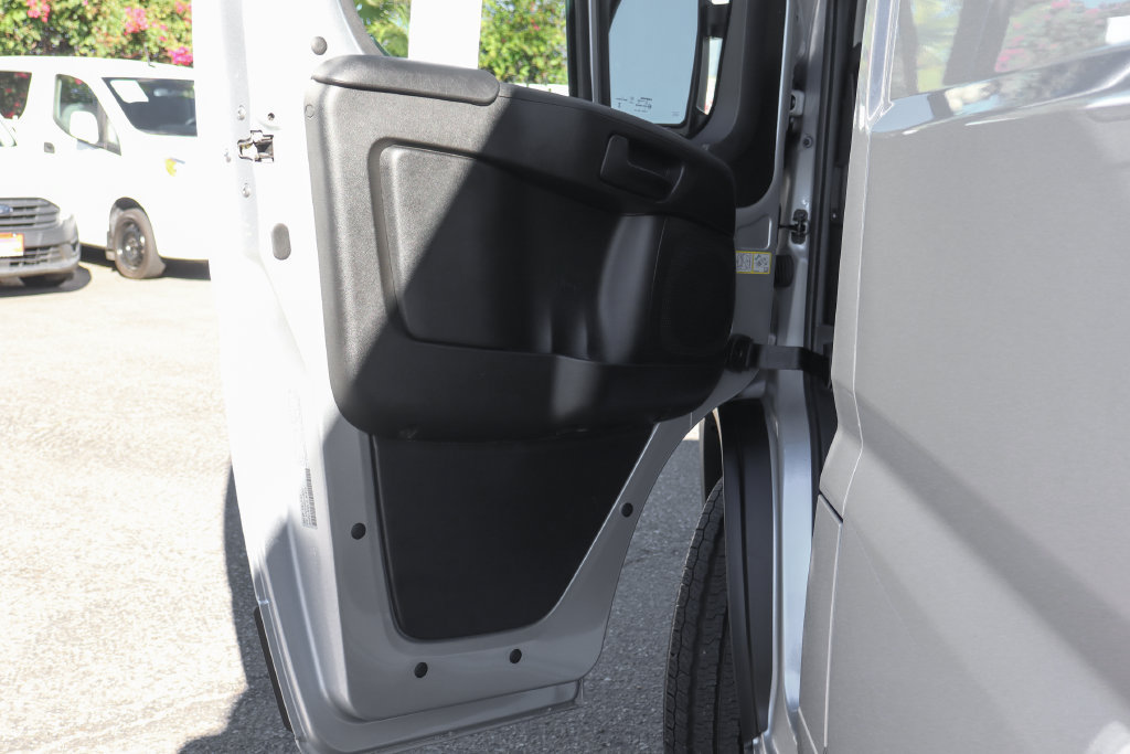 Used 2026 RAM ProMaster 1500 w/ Safety Group FWD image 19
