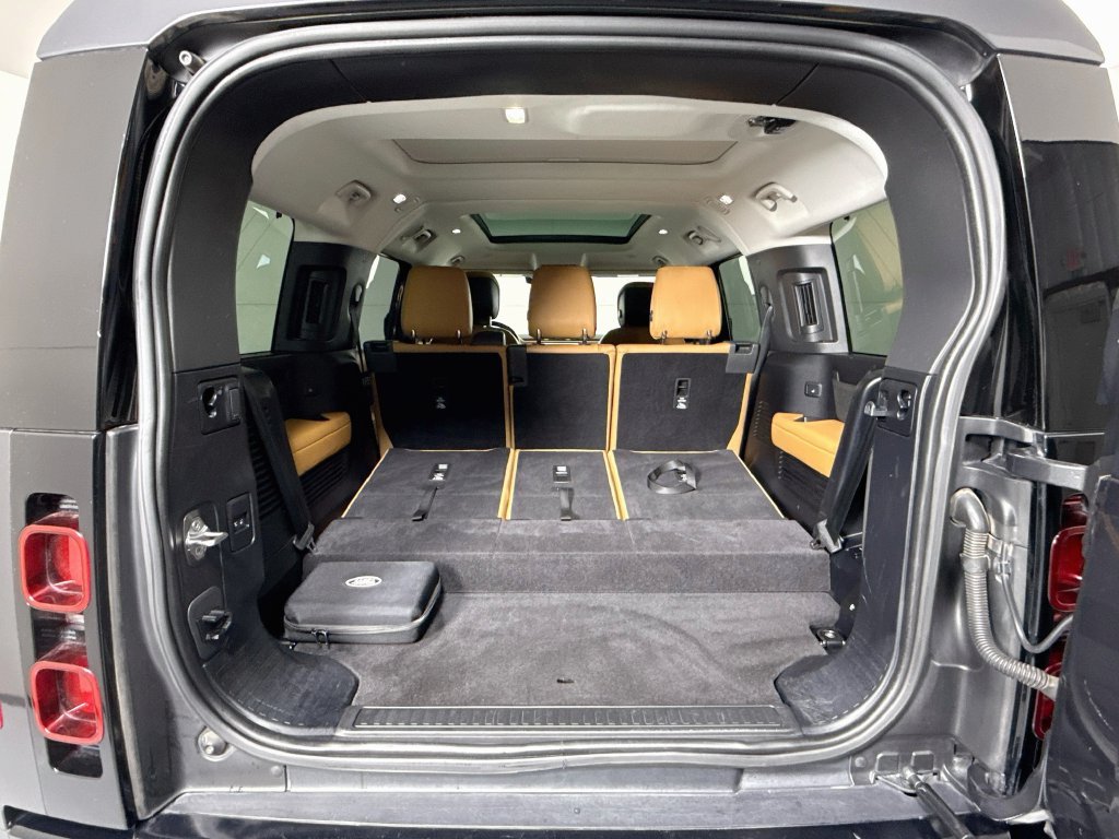 Used 2023 Land Rover Defender 130 First Edition AWD/4WD image 29