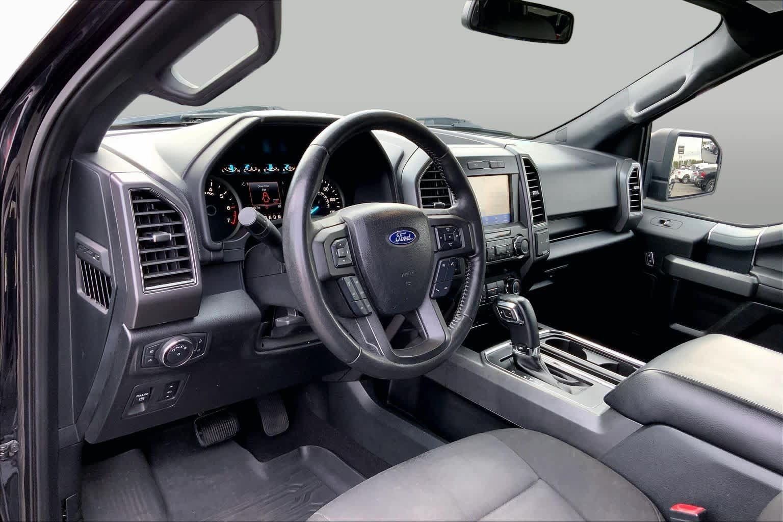 Used 2019 Ford F150 XLT w/ Equipment Group 302A Luxury AWD/4WD image 15