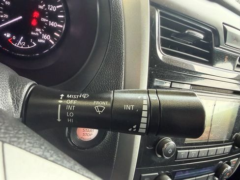 Used 2014 Nissan Altima 2.5 SV w/ Convenience Package image 41