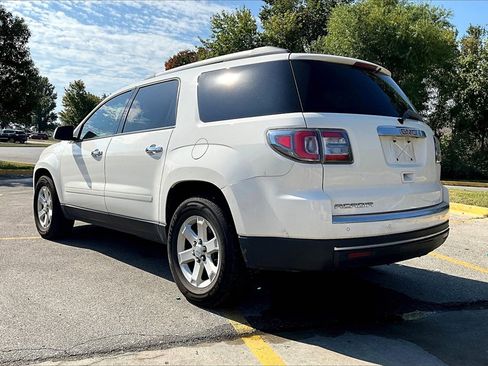 Used 2013 GMC Acadia SLE image 4