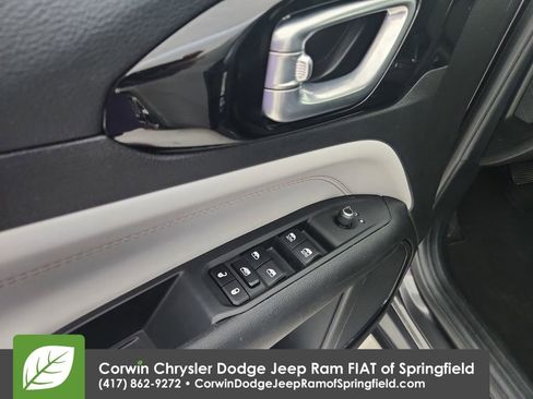 Certified 2024 Jeep Compass Limited image 21