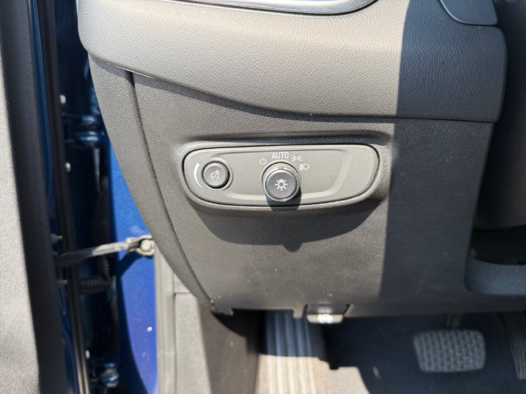 Used 2019 Chevrolet Equinox LT FWD image 26
