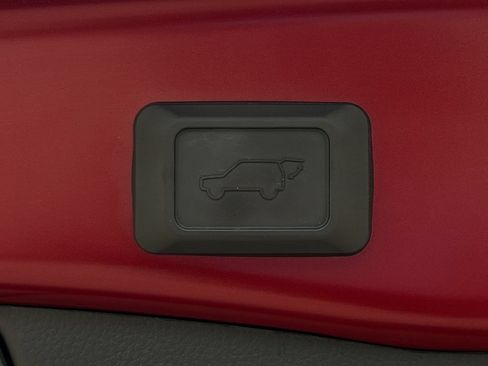 Used 2024 Toyota RAV4 XLE Premium FWD image 30