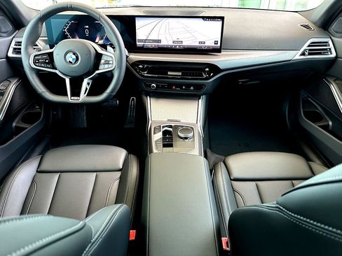 New 2026 BMW 330i Sedan w/ M Sport Package image 19