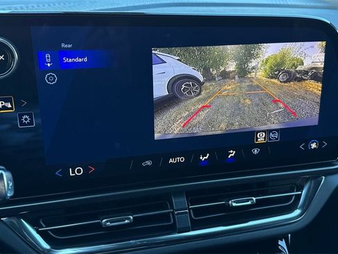 New 2026 Chevrolet Equinox EV LT w/ LPO, Blackout Package image 20