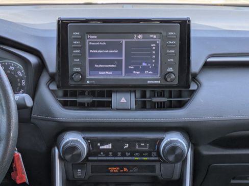 Used 2022 Toyota RAV4 LE w/ Carpet Mat Package (TMS) FWD image 19