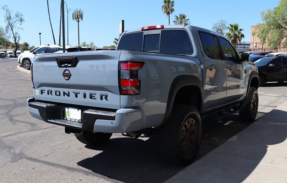 Used 2022 Nissan Frontier Pro-X RWD image 14