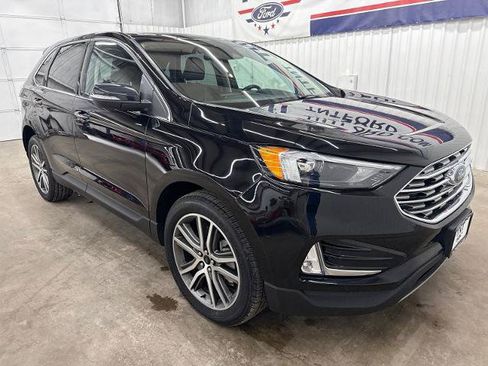 Certified 2024 Ford Edge Titanium AWD/4WD image 2