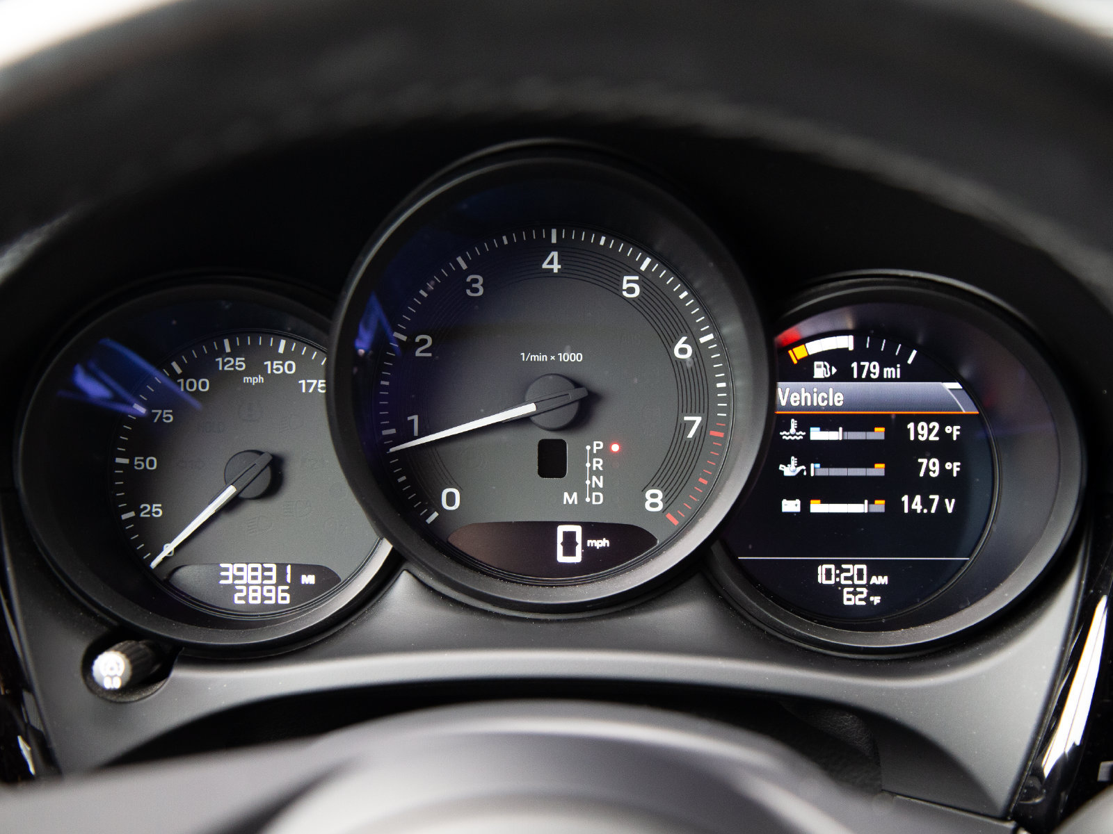 Certified 2023 Porsche Macan Turbo AWD/4WD image 11
