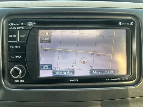 Used 2013 Toyota Sienna XLE w/ Entertainment Pkg image 20