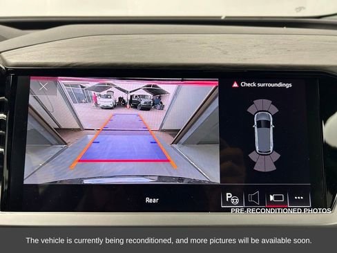 Used 2024 Audi Q4 e-tron Premium Plus w/ Premium Plus image 18