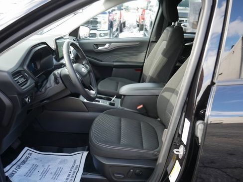 Used 2023 Ford Escape Active w/ Tech Pack #2 image 2