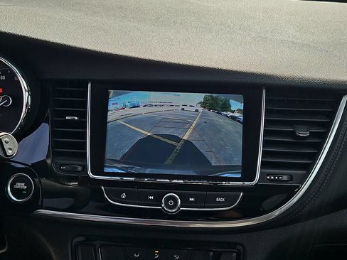 Used 2021 Buick Encore Preferred FWD image 29