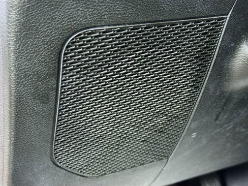 Used 2018 Jeep Wrangler Unlimited Sahara image 22