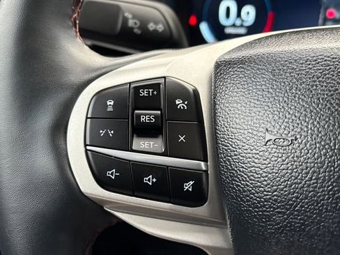 Used 2025 Ford Explorer Active w/ Active Comfort Package image 20