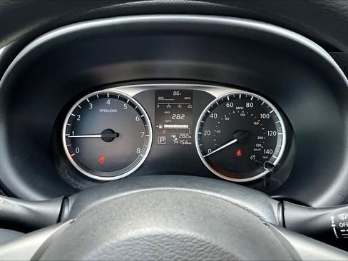 Used 2025 Nissan Kicks Play S image 23