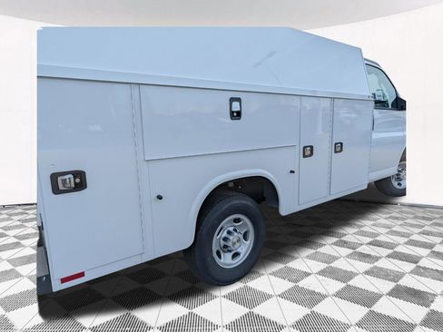 New 2026 Chevrolet Express 3500 w/ Power Convenience Package RWD image 21