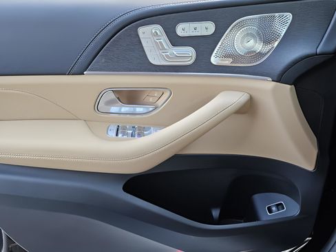 New 2026 Mercedes-Benz GLS 450 GLS 450 image 31