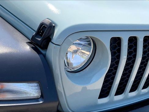 Used 2024 Jeep Wrangler Sport AWD/4WD image 27