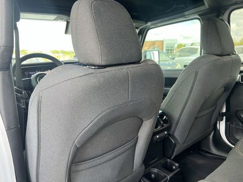 Used 2024 Jeep Wrangler Unlimited Sport AWD/4WD image 26