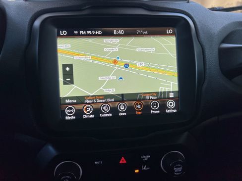 Used 2023 Jeep Renegade Altitude w/ Convenience Group I AWD/4WD image 29