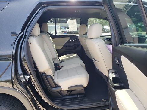 Used 2023 Chevrolet Traverse LS w/ Safety Package AWD/4WD image 17