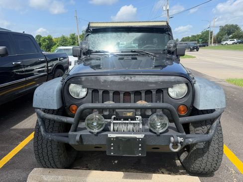 Used 2013 Jeep Wrangler Unlimited Sport w/ Connectivity Group AWD/4WD image 6