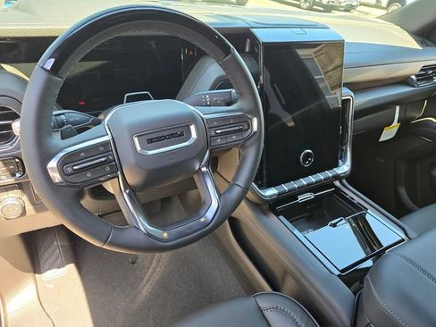 New 2026 GMC Yukon XL Denali w/ Denali Reserve Package AWD/4WD image 9