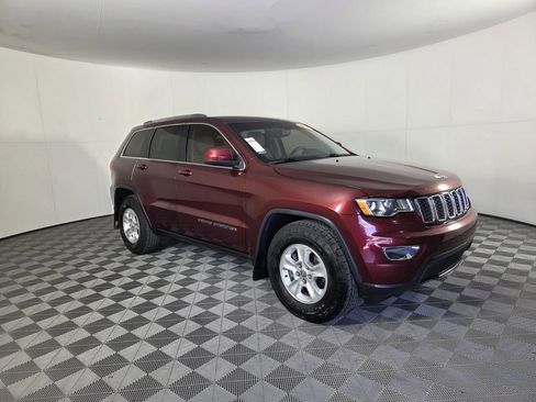 Used 2017 Jeep Grand Cherokee Laredo w/ Quick Order Package 2BE RWD image 2