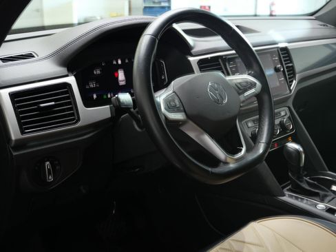 Used 2020 Volkswagen Atlas Cross Sport SEL Premium AWD/4WD image 20